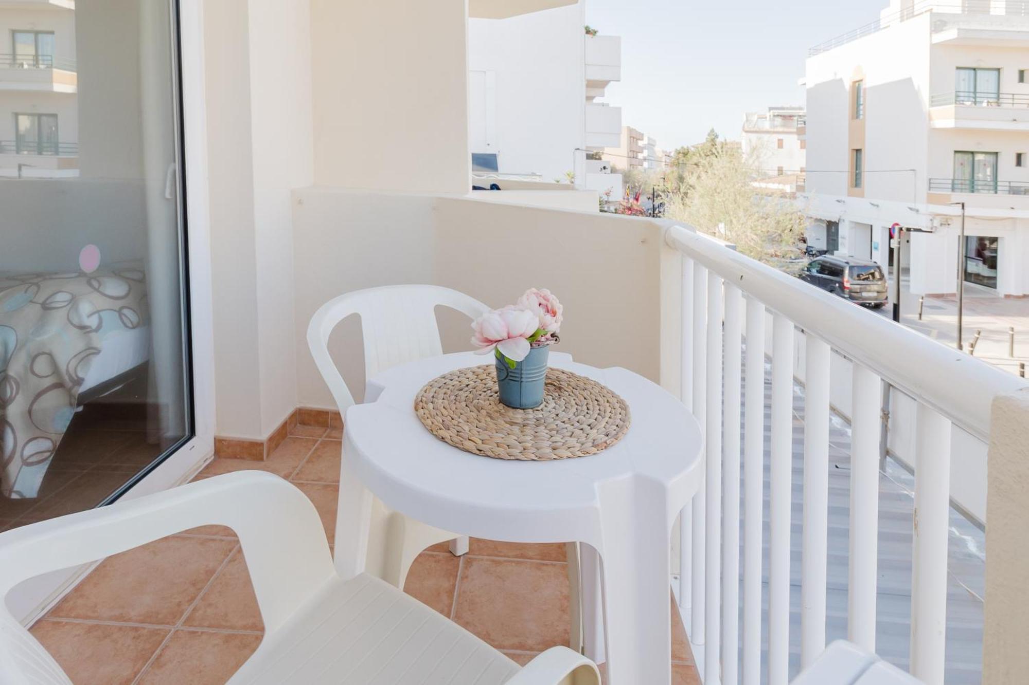 Apartamentos Timon - Emar Hotels Es Pujols Exterior foto